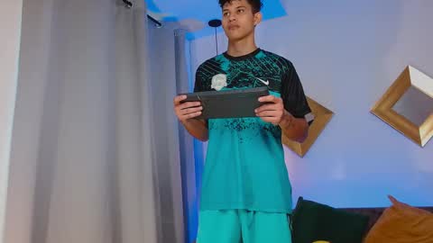 Kami online show from February 2, 6:39 pm