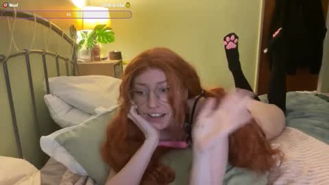 Snapshot of kandypaws chatting on February 22, 6:28 pm Erin online show from February 22, 6:28 pm