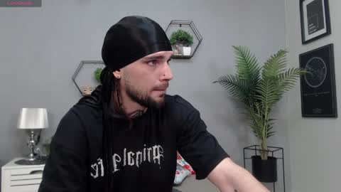 Kane online show from April 18, 7:58 pm