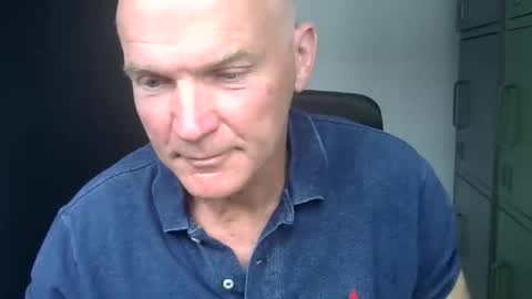 Robbie online show from June 8, 9:42 am