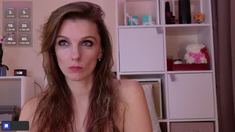 Julia online show from April 5, 8:28 pm