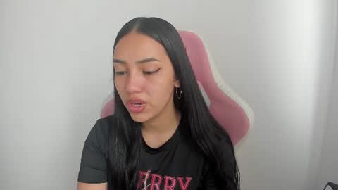 Snapshot of karely_sweet_ chatting on July 4, 2:34 pm karely_sweet_ online show from July 4, 2:34 pm