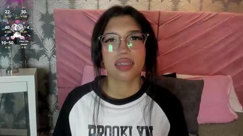 Snapshot of karin_ks chatting on February 27, 3:06 am Karina online show from February 27, 3:06 am