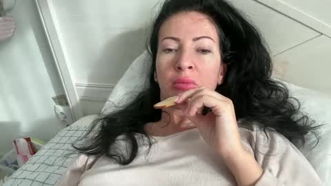 Snapshot of karinablair chatting on March 14, 6:52 am Karina online show from March 14, 6:52 am