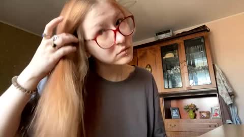 Karina online show from April 8, 7:30 am