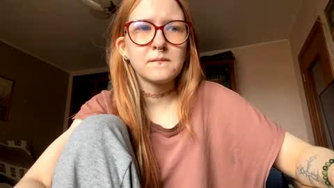 Karina online show from April 19, 7:51 am