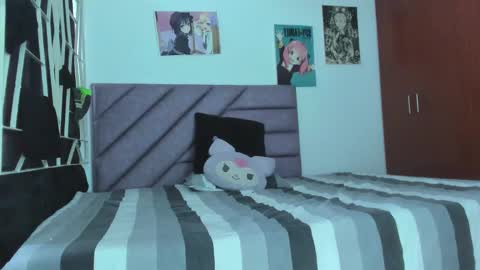 KARINNA  RAVEN online show from February 12, 9:32 pm