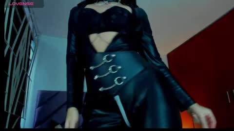 KARINNA  RAVEN online show from May 23, 10:03 pm