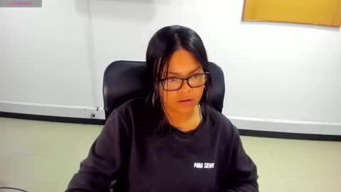 karla_cg online show from February 24, 9:46 pm