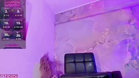 KARLA online show from December 21, 1:51 pm