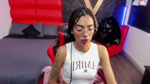 karlaslutskinny__ online show from May 12, 2:19 am