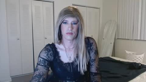 Snapshot of karlleelynn863 chatting on March 31, 2:57 am karlleelynn863 online show from March 31, 2:57 am