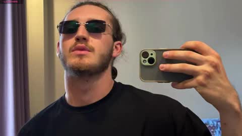 Karlos and Louis online show from March 30, 3:51 am