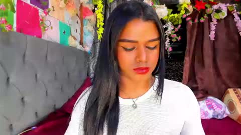 Snapshot of karly_coffe chatting on July 9, 10:08 am KARLY. online show from July 9, 10:08 am