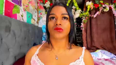 Snapshot of karly_coffe chatting on August 4, 9:12 am KARLY. online show from August 4, 9:12 am