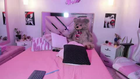 Karly Moonns online show from May 23, 10:03 pm
