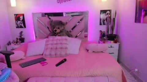 Karly Moonns online show from June 17, 11:56 am
