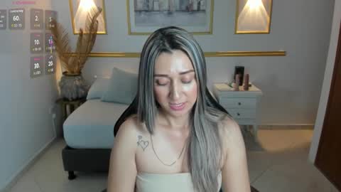 karlyy_ online show from November 24, 8:52 pm