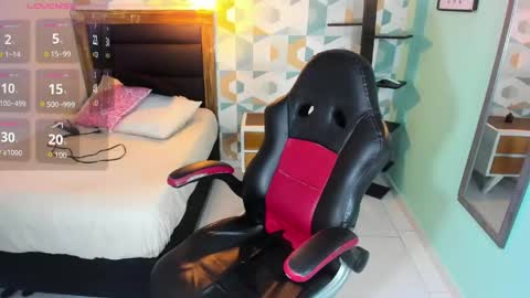 Snapshot of karolagrey chatting on May 30, 3:03 am karolagrey online show from May 30, 3:03 am