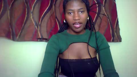 karoliee online show from May 21, 10:55 am