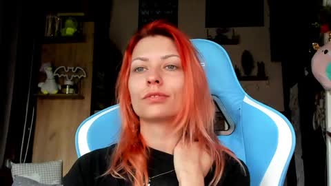 karoline121 online show from April 18, 3:54 am