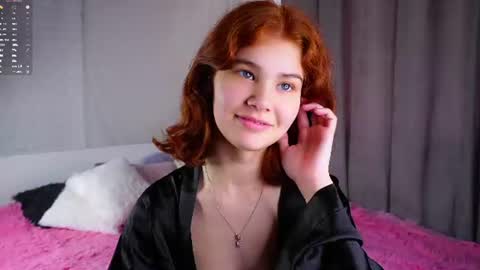 Snapshot of karolinerush chatting on June 14, 1:02 pm lina online show from June 14, 1:02 pm