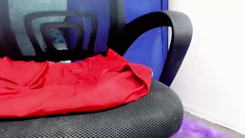 karol online show from February 4, 10:45 pm