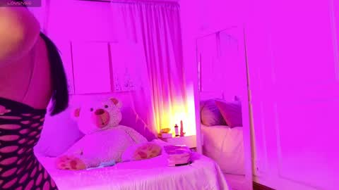 Kary  online show from April 18, 1:53 am