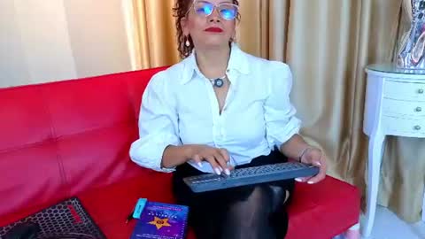 Snapshot of kasandra_gomez chatting on July 18, 12:31 pm kasandra gomez online show from July 18, 12:31 pm