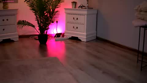 Snapshot of kassidyvibe chatting on February 10, 10:52 am Kassidy online show from February 10, 10:52 am