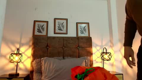 kat paradisse online show from June 21, 11:46 am