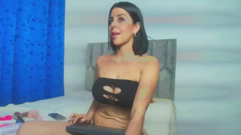 kataleyavillalobos online show from June 13, 3:26 am