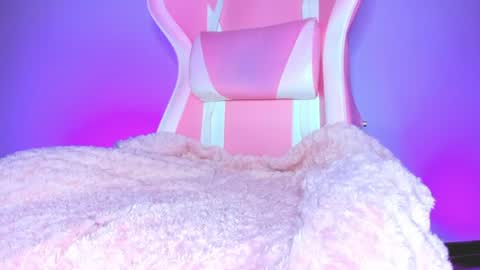 katalinaferreirax online show from June 30, 10:55 pm