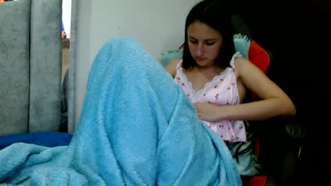 Snapshot of kate_davies chatting on June 12, 9:57 pm kate online show from June 12, 9:57 pm