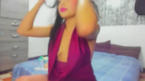 Snapshot of kate_mossi chatting on June 7, 8:34 pm Danna online show from June 7, 8:34 pm