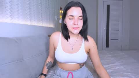 KATE online show from January 30, 7:48 pm