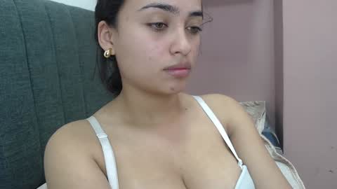 Kari online show from December 10, 8:05 pm