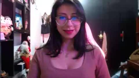 Kateeen18 online show from May 15, 4:41 am