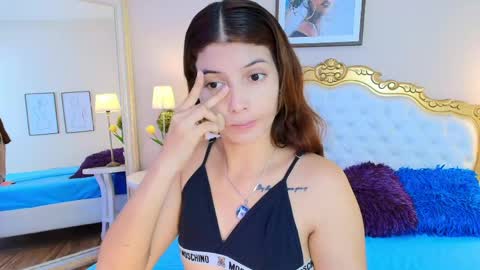 katee Martinez online show from April 17, 7:39 pm