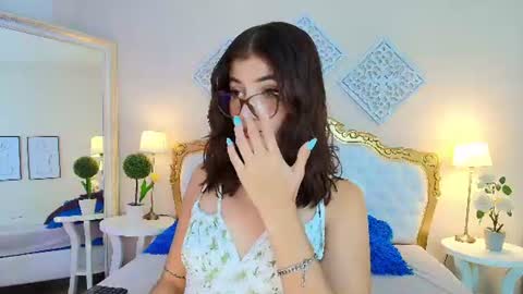 Snapshot of kateemartinez chatting on July 18, 3:49 pm katee Martinez online show from July 18, 3:49 pm