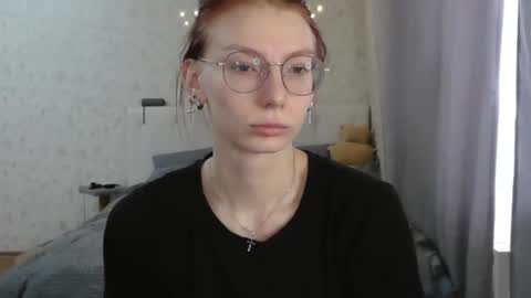 Snapshot of katekalen chatting on March 1, 5:20 am Kate Bunny online show from March 1, 5:20 am