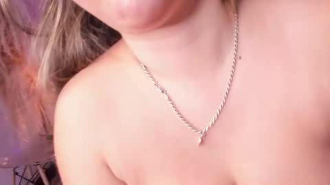 KateMoorex online show from July 9, 1:37 pm