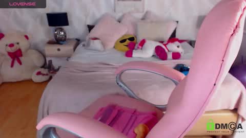 Snapshot of katha_18 chatting on November 15, 9:43 pm katy online show from November 15, 9:43 pm