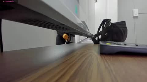 Snapshot of kathe_asian chatting on November 25, 11:21 am online show from November 25, 11:21 am