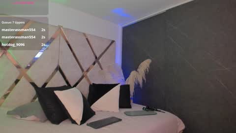 Snapshot of katherin_mons chatting on February 5, 11:31 pm KATHERIN MONS online show from February 5, 11:31 pm