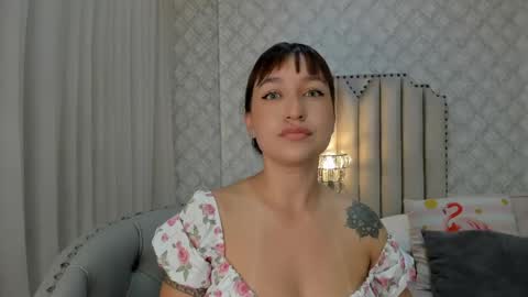 Snapshot of katherine_glow chatting on April 30, 11:27 am KATHE online show from April 30, 11:27 am