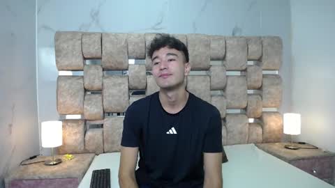 Snapshot of kathyaiden chatting on July 16, 1:17 pm Kaht y Aiden online show from July 16, 1:17 pm