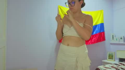 Snapshot of katia_foxx chatting on June 27, 12:22 pm Khaterine online show from June 27, 12:22 pm