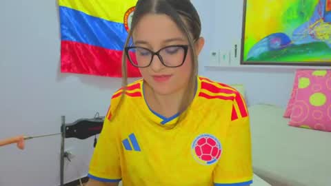 Snapshot of katia_foxx chatting on July 4, 3:13 am Khaterine online show from July 4, 3:13 am