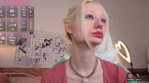 Katia  online show from March 3, 6:30 am